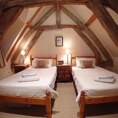 度假居 Beau Soleil -Timbered Farmhouse Built In The 1600S